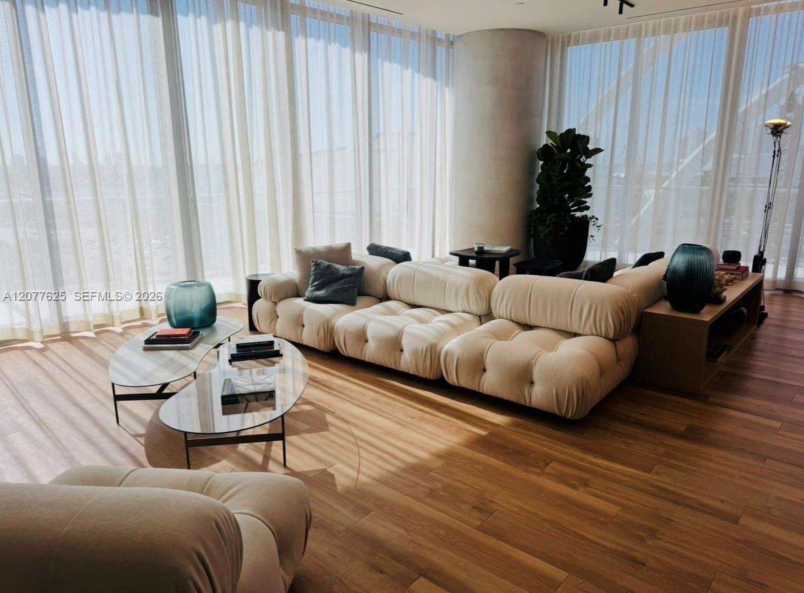 Casa Bella Residences Developer | Unit #1802 Unit #1802 | Picture 27