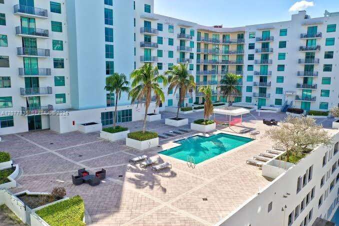 Hollywood Station Res | Unit #1016 Unit #1016 | Picture 3
