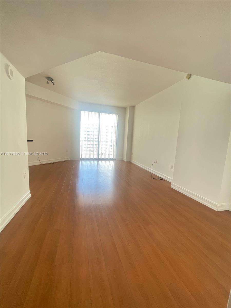 Hollywood Station Res | Unit #1016 Unit #1016 | Picture 4