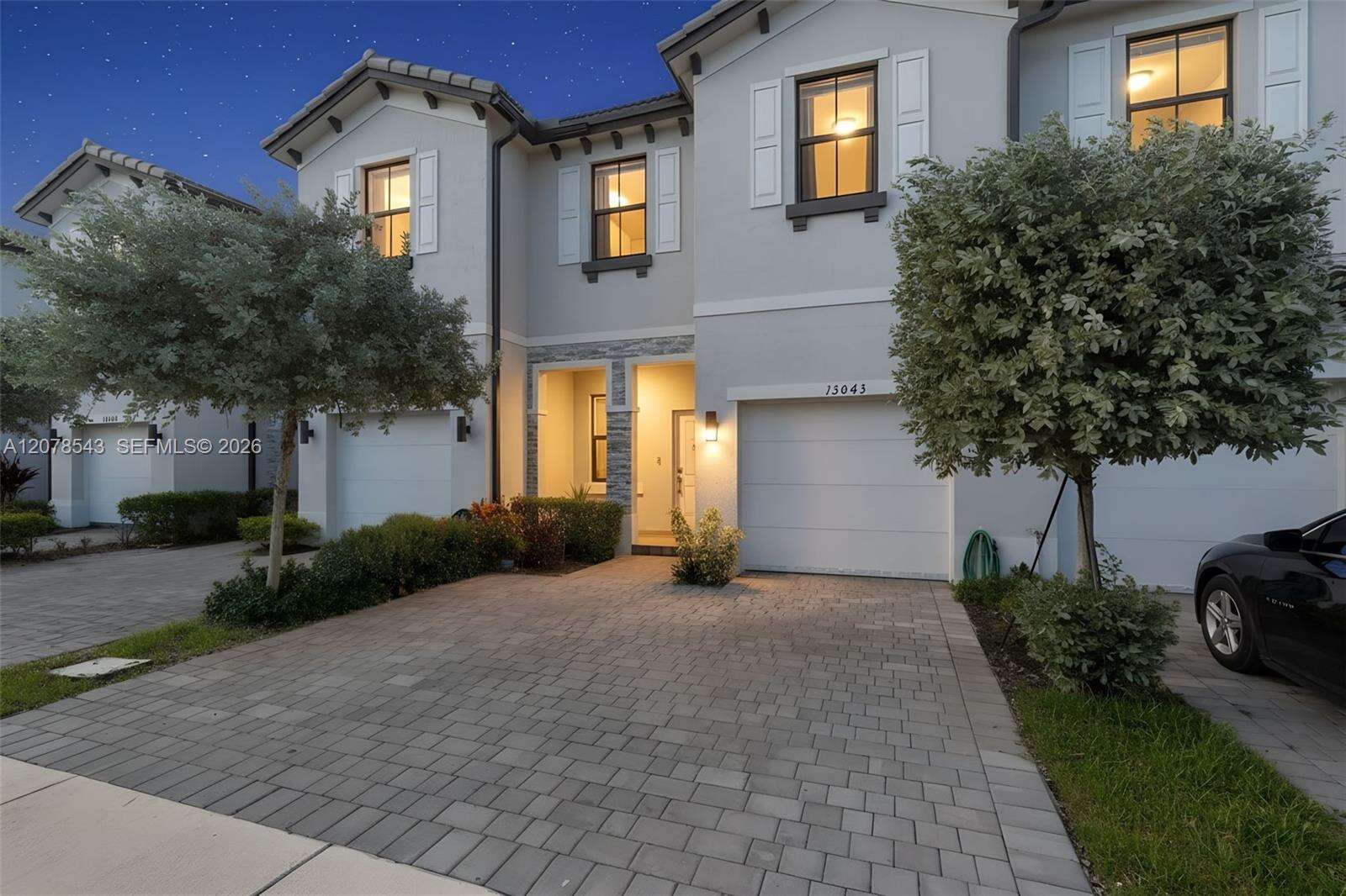 Lake Victoria Townhomes | N/A N/A | Picture 1