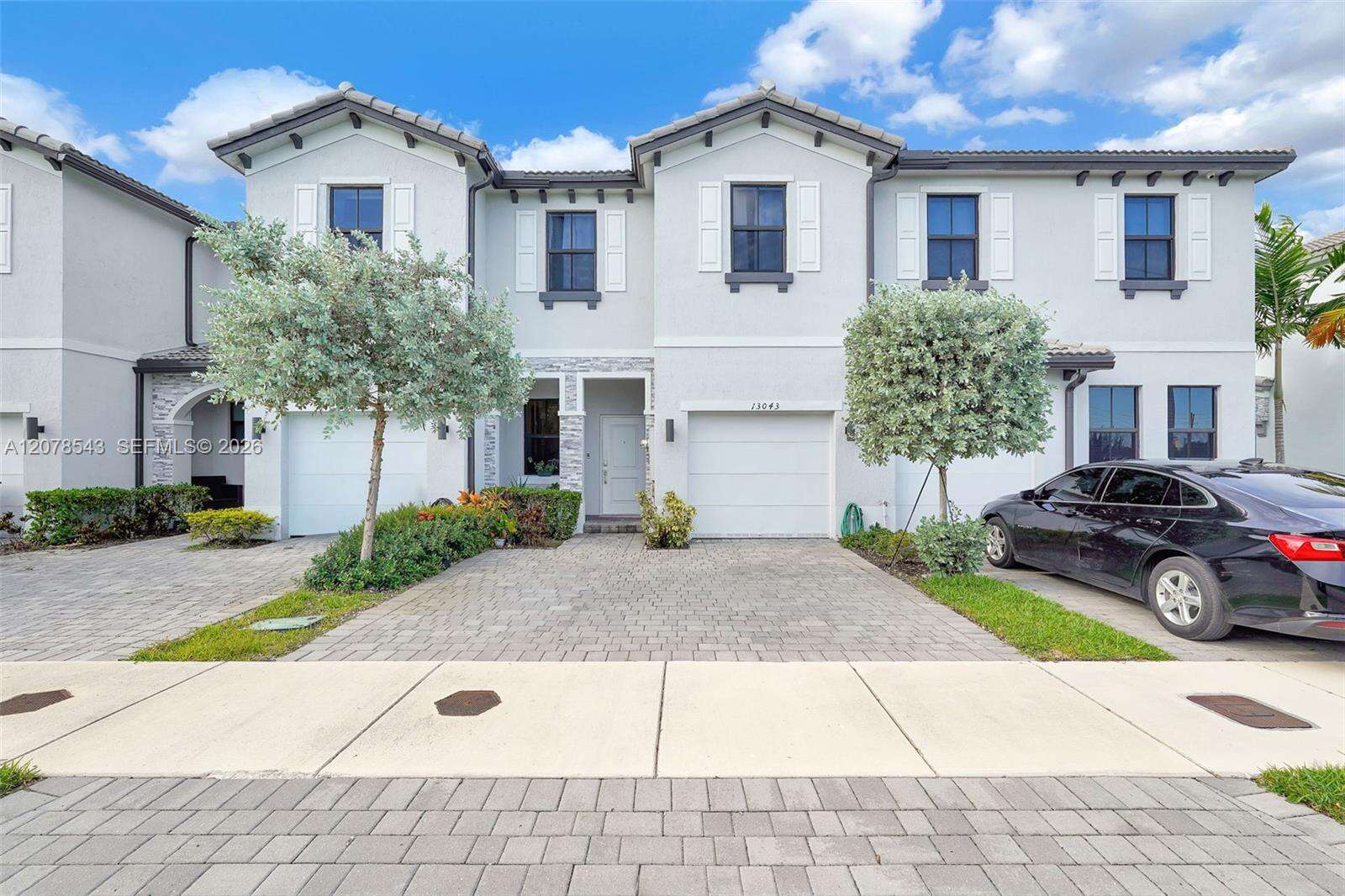 Lake Victoria Townhomes | N/A N/A | Picture 2