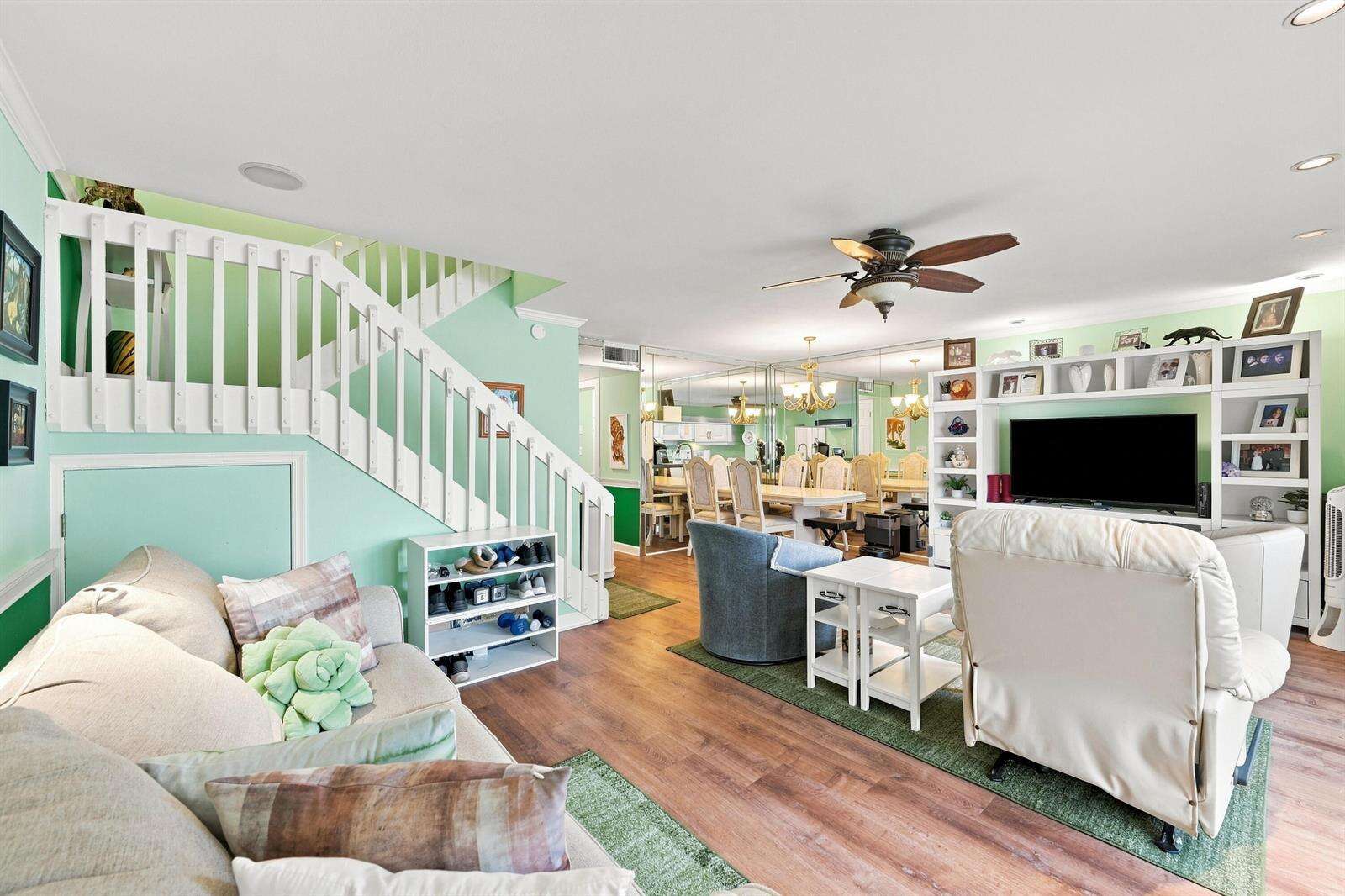 Beacon Hill | Unit #8945 Unit #8945 | Picture 6