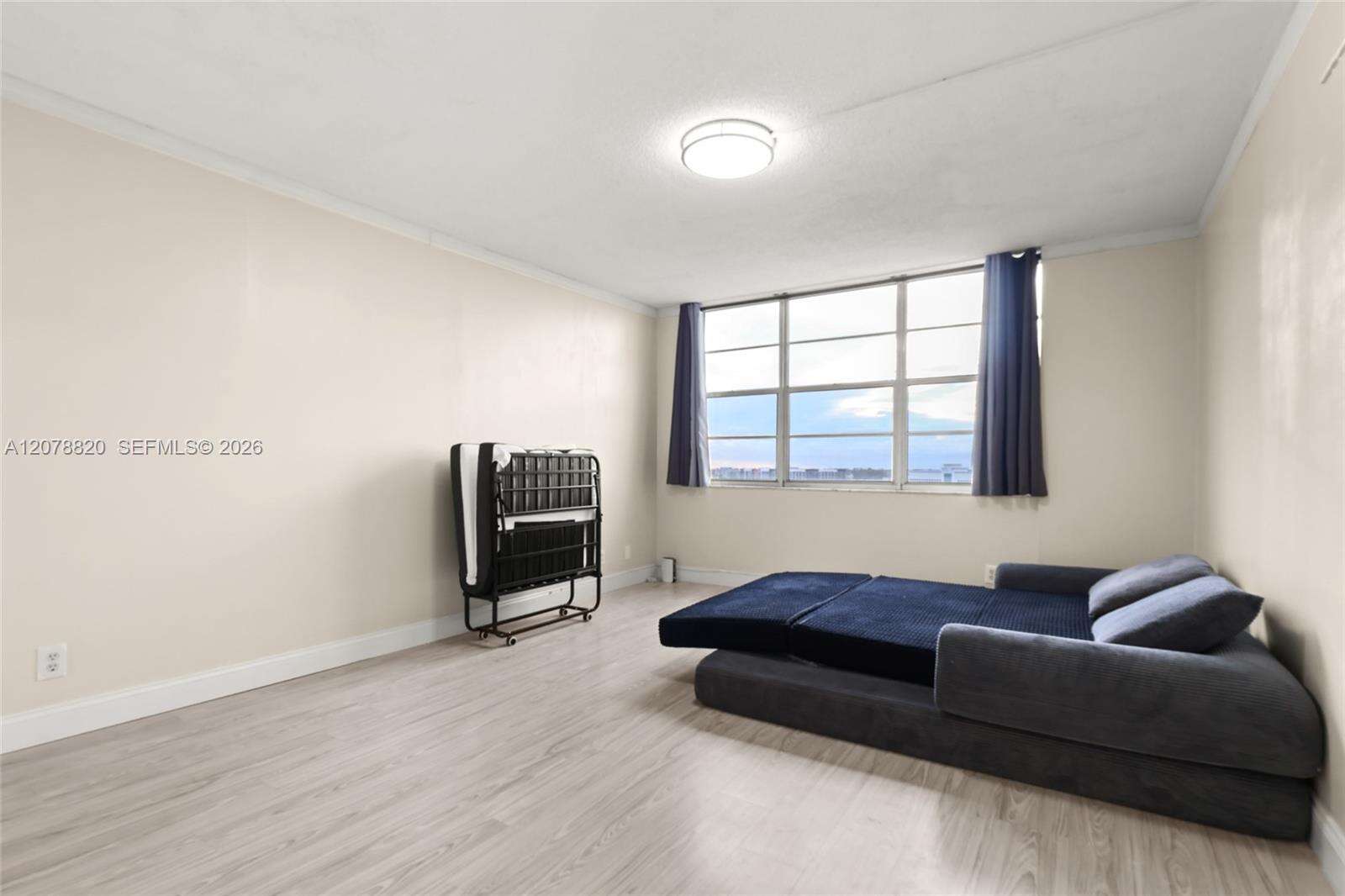 Bayview Towers Condo South Bldg | Unit #A1010 Unit #A1010 | Picture 12