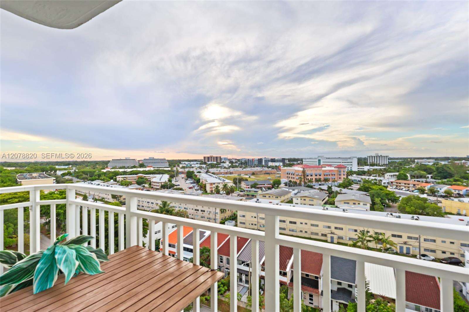 Bayview Towers Condo South Bldg | Unit #A1010 Unit #A1010 | Picture 18