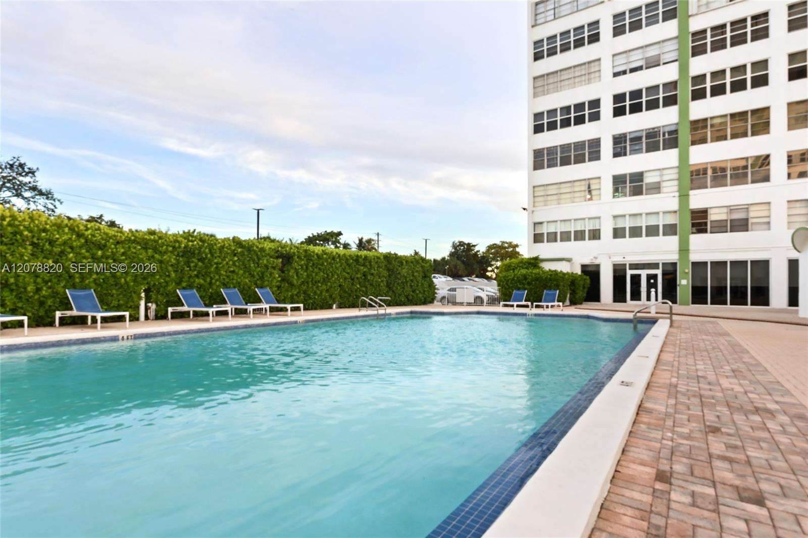 Bayview Towers Condo South Bldg | Unit #A1010 Unit #A1010 | Picture 22