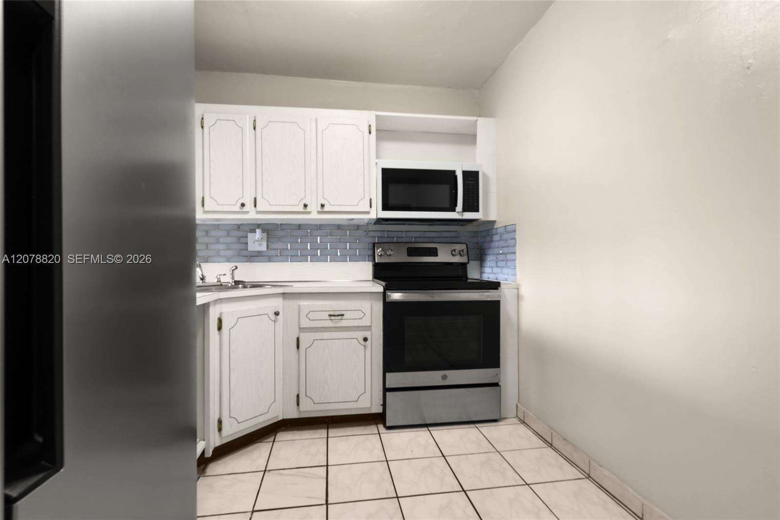 Bayview Towers Condo South Bldg | Unit #A1010 Unit #A1010 | Picture 7