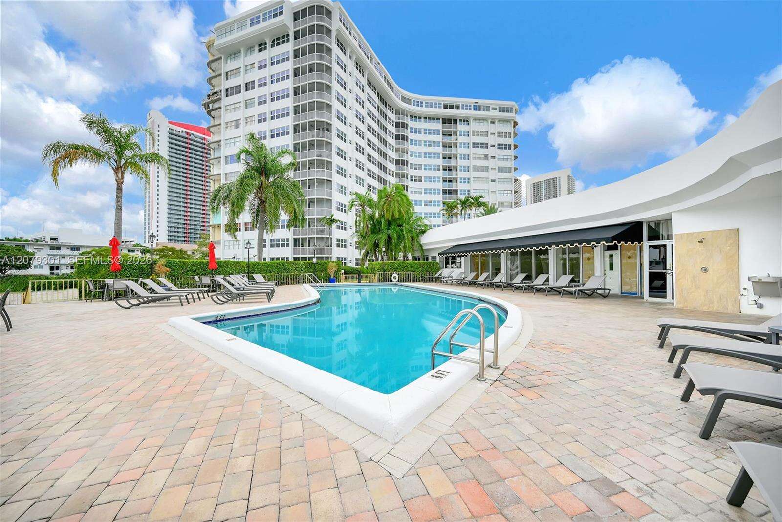 Lake Point Tower Condominium | Unit #109 Unit #109 | Picture 33