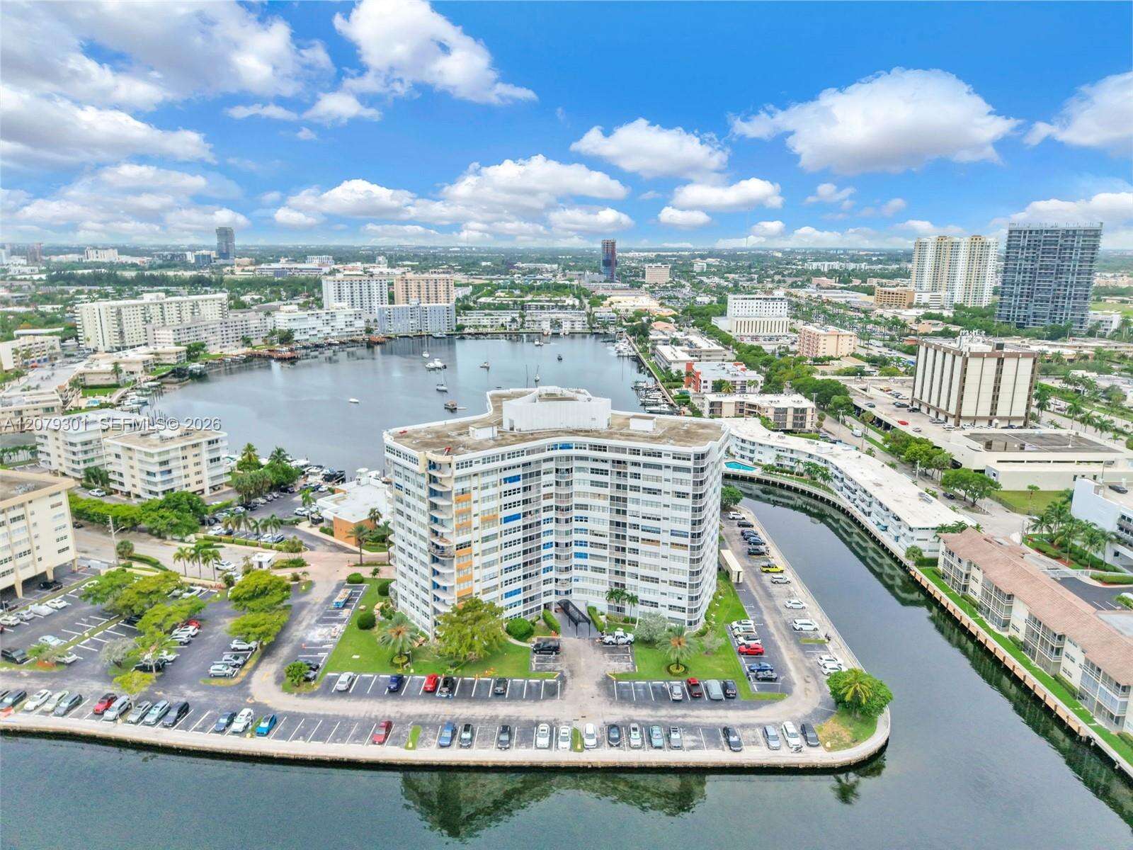 Lake Point Tower Condominium | Unit #109 Unit #109 | Picture 41