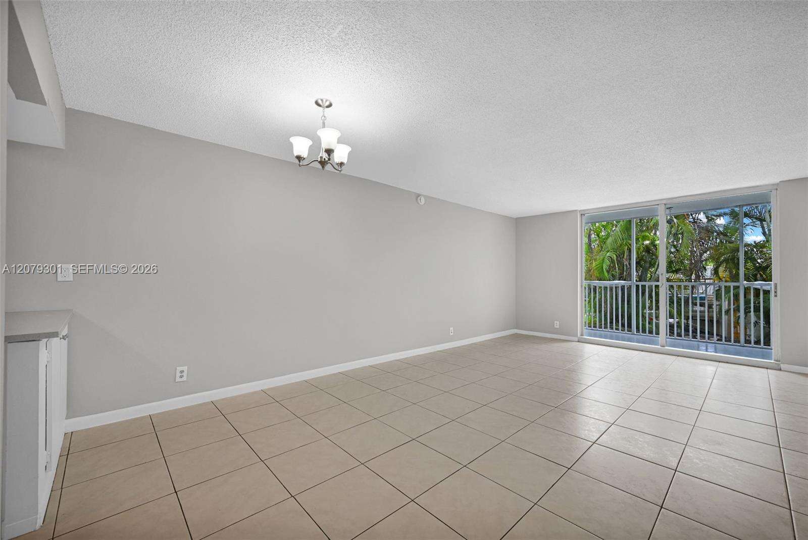 Lake Point Tower Condominium | Unit #109 Unit #109 | Picture 6