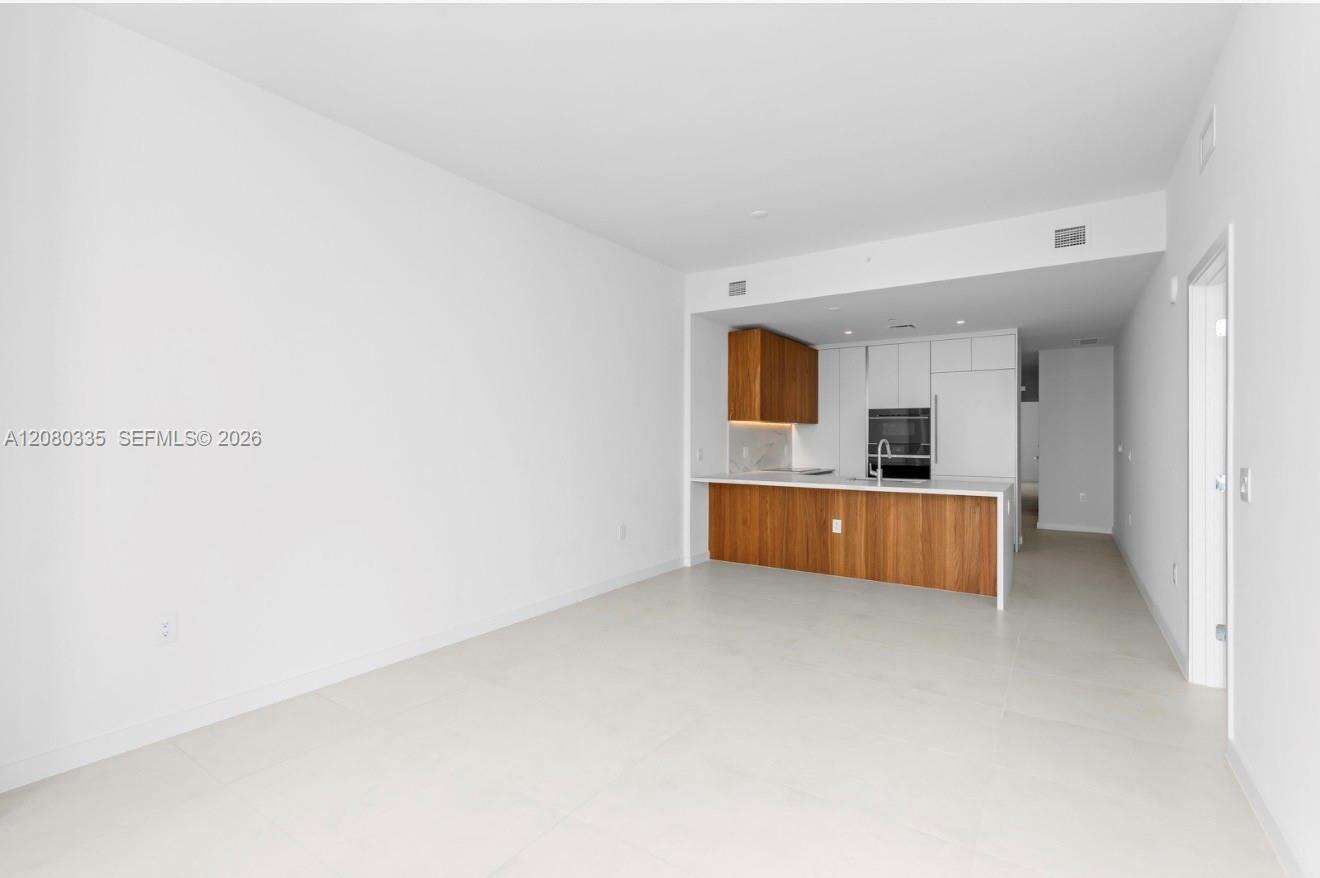 Casa Bella Developer 3805 | Unit #3805 Unit #3805 | Picture 3