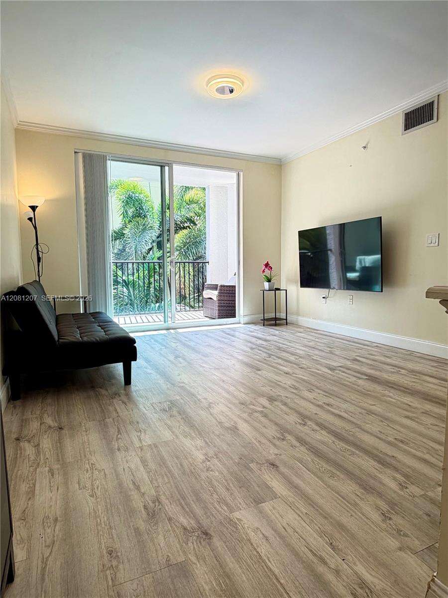 Porto Bellagio | Unit #2419 Unit #2419 | Picture 2