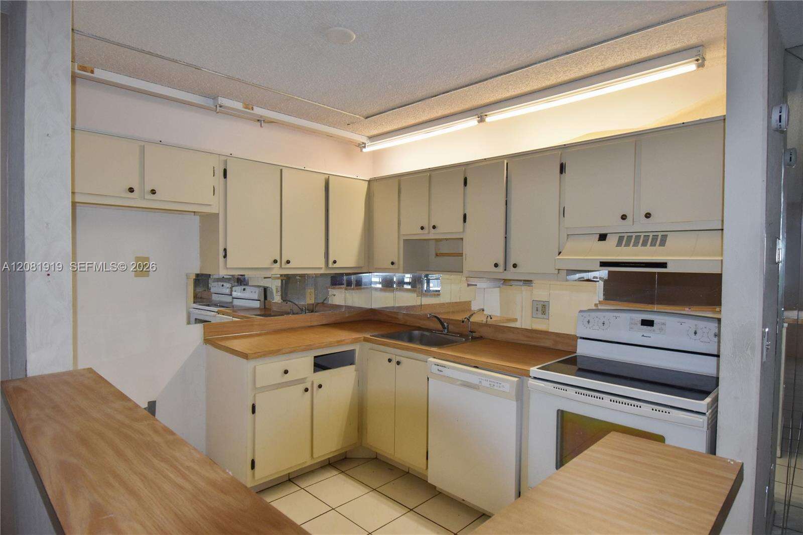 Clairmont Condominium K | Unit #108 Unit #108 | Picture 2
