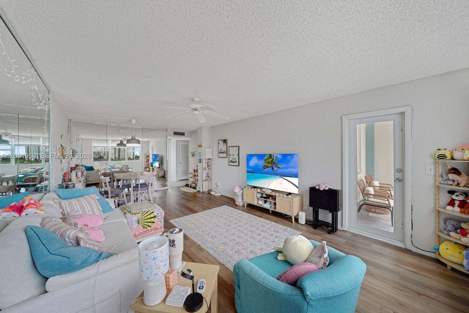 Granada House Condominium Apartments | Unit #801 Unit #801 | Picture 5