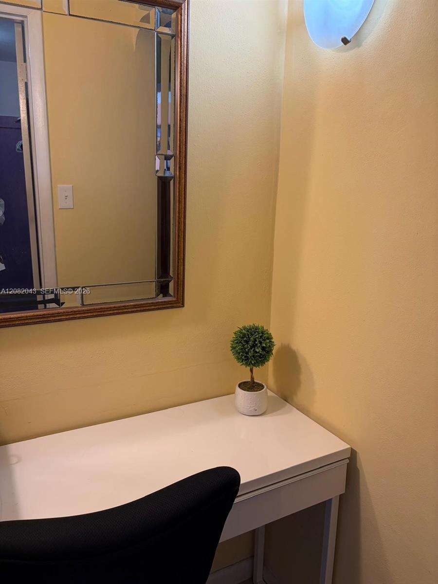 Point East Sec Ii Condominium | Unit #F207 Unit #F207 | Picture 30
