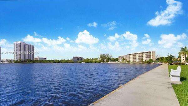 Point East Sec Ii Condominium | Unit #F207 Unit #F207 | Picture 4
