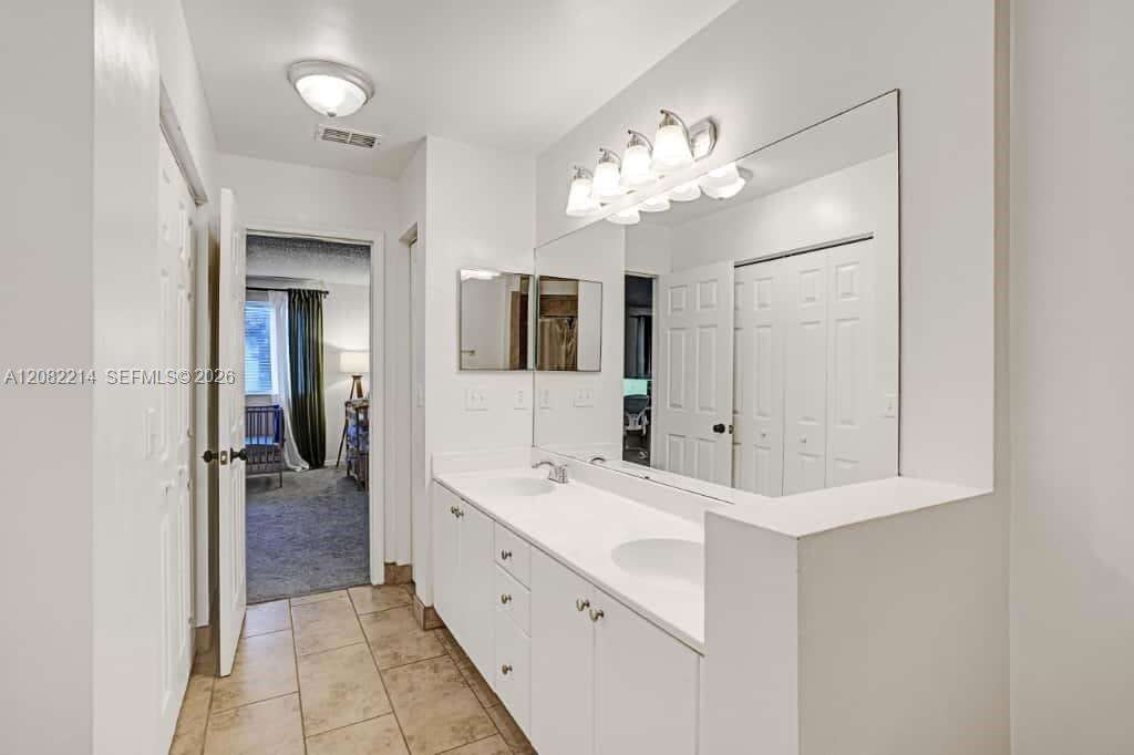 Towngate Condo Two | Unit #2238 Unit #2238 | Picture 34