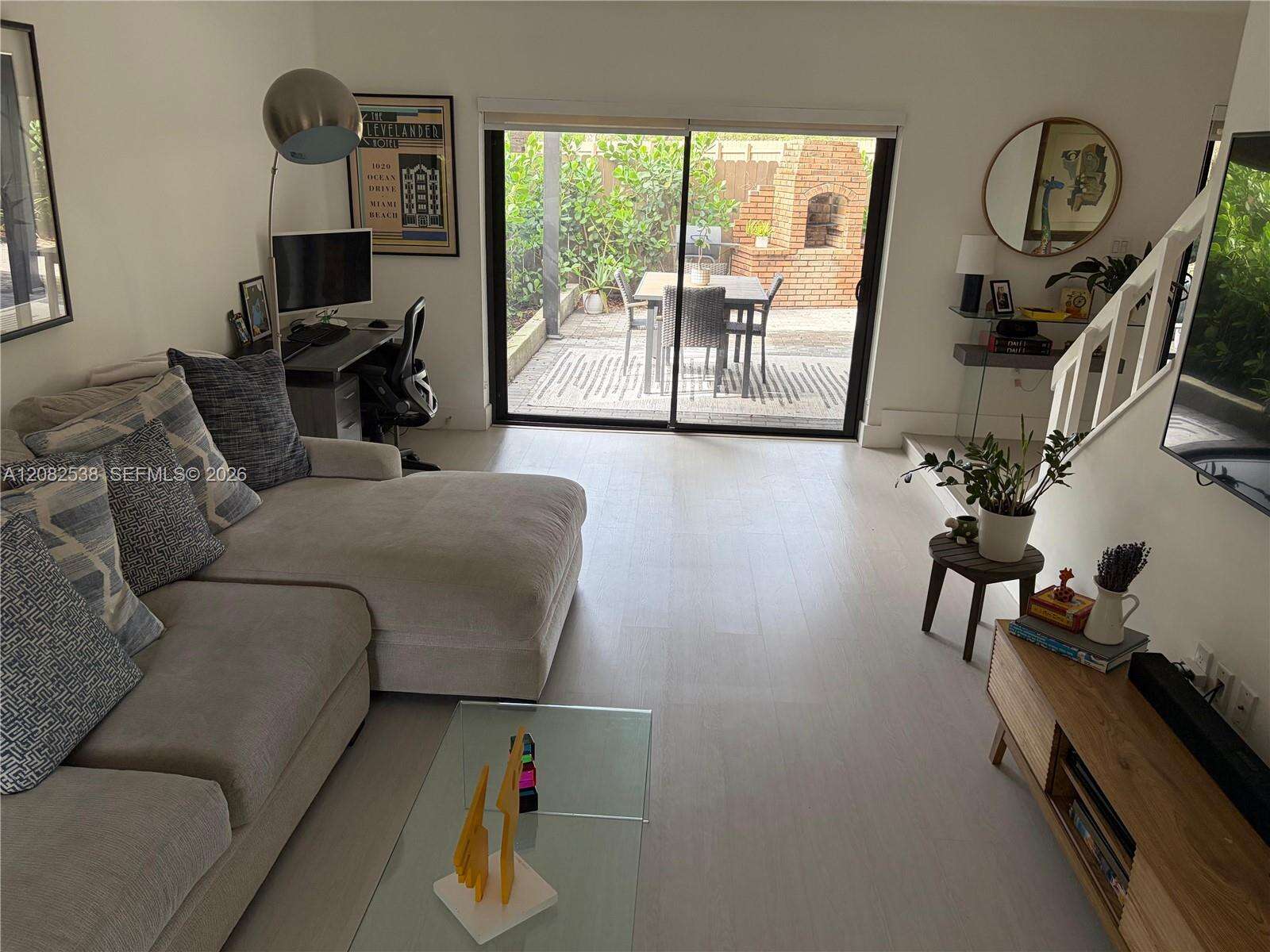 Briar Bay Townhouse Ests | N/A N/A | Picture 7