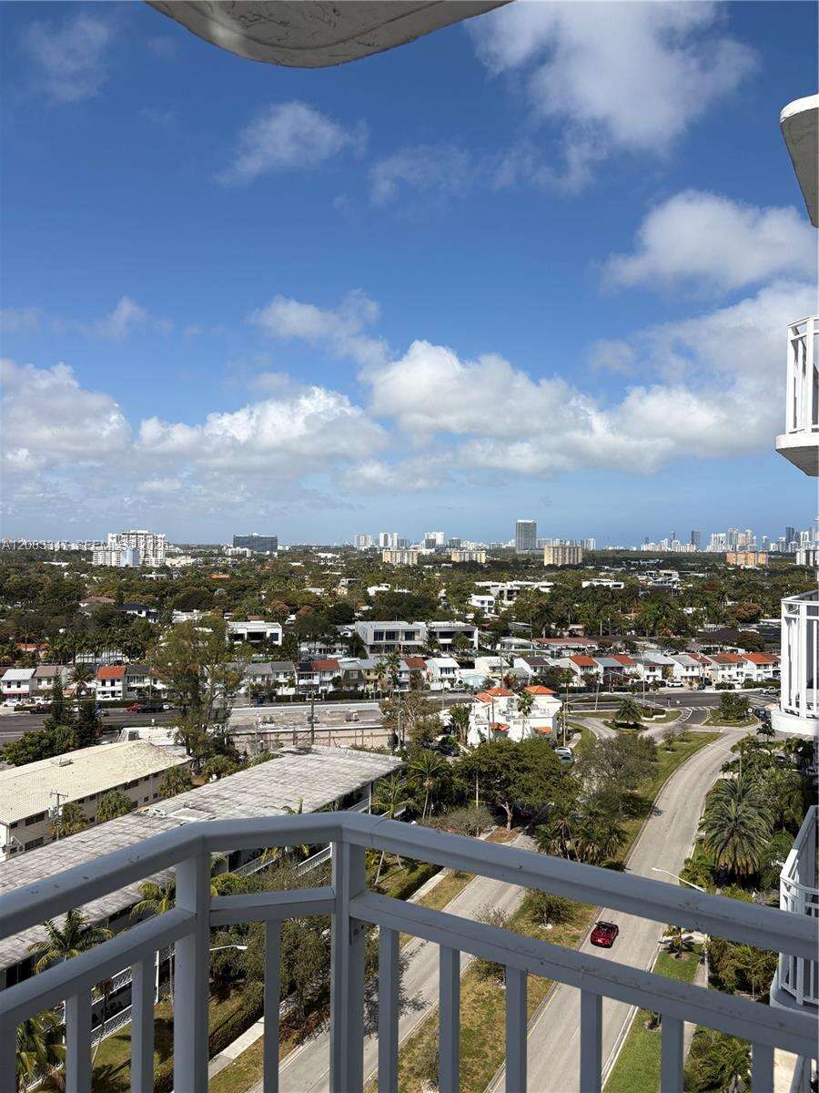 Bayview Towers Condo South Bldg | Unit #A1409 Unit #A1409 | Picture 2