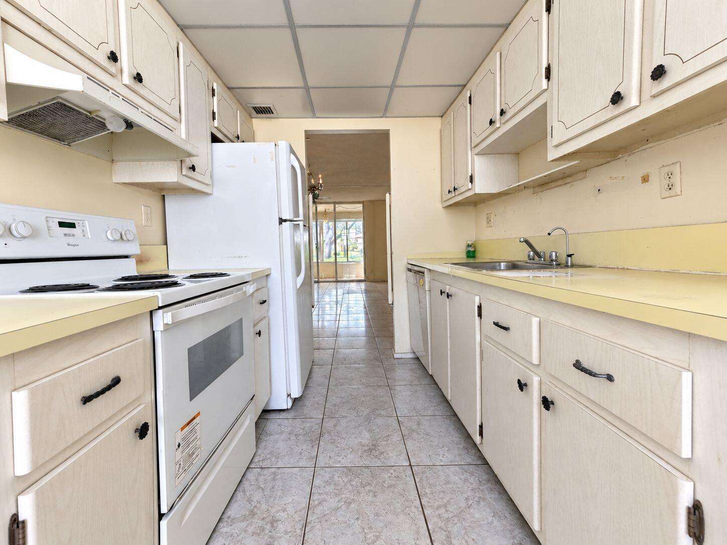 Cypress Chase Condo No 7 | Unit #118 Unit #118 | Picture 3