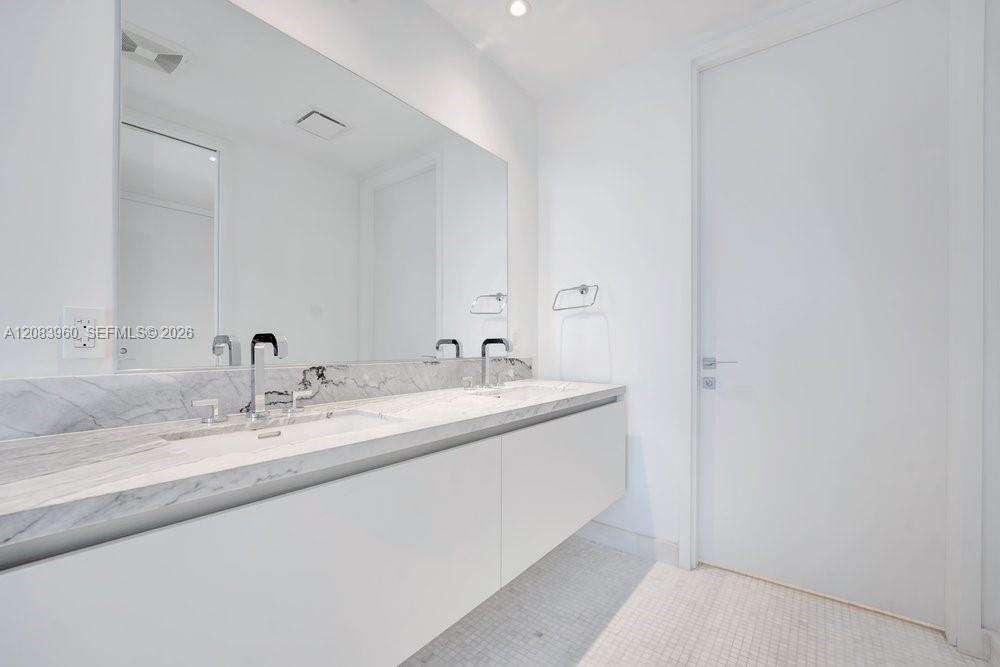 Missoni Baia | Unit #4706 Unit #4706 | Picture 24