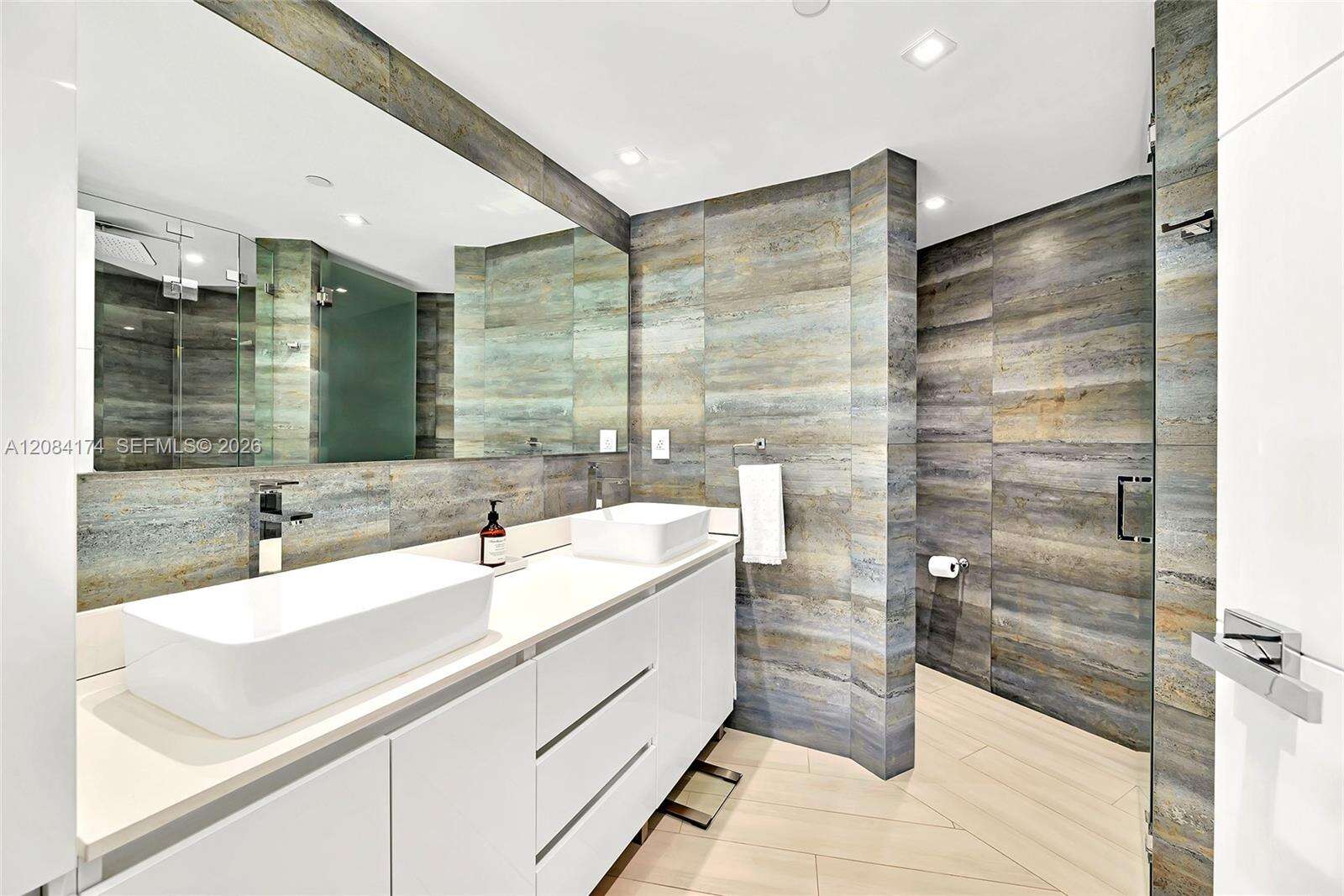 The Bridgewater | Unit #1901 Unit #1901 | Picture 38