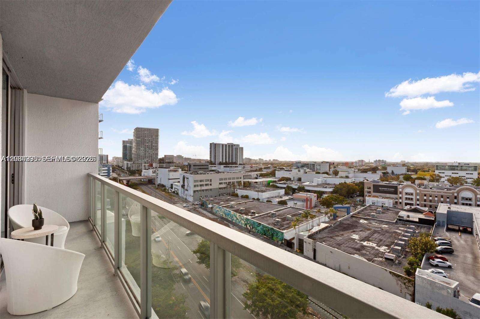 Quadro | Unit #N-905 Unit #N-905 | Picture 27