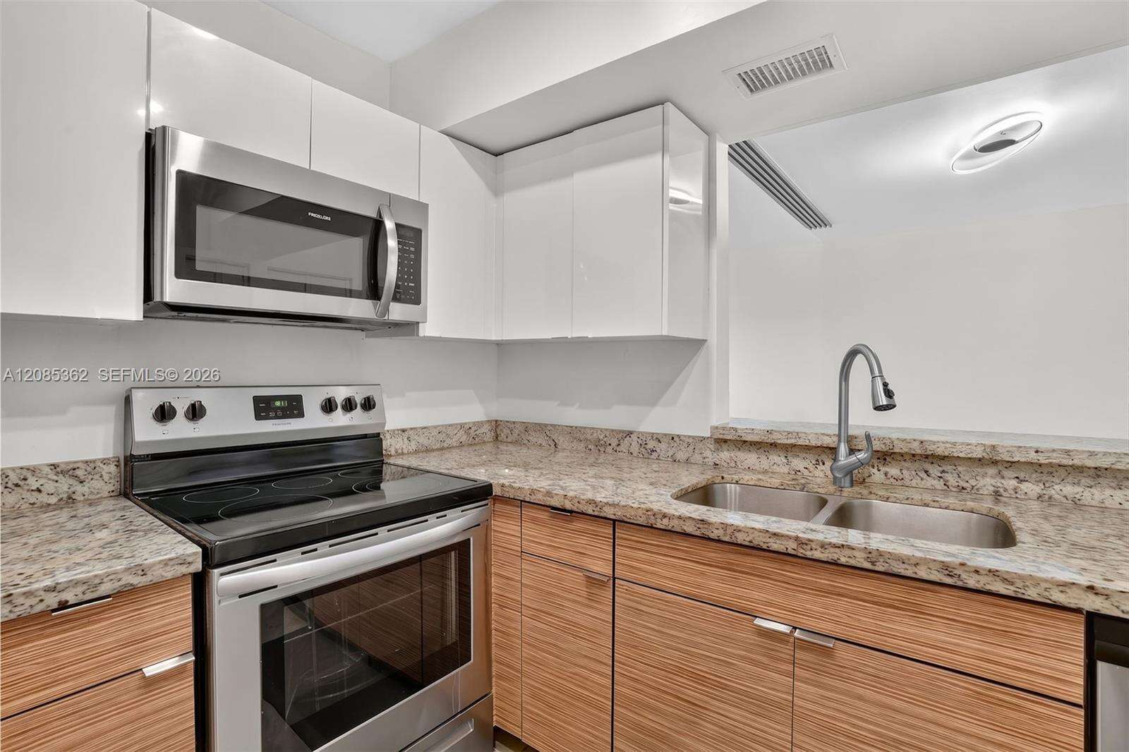 Soleil At Fontainebleau | Unit #G303 Unit #G303 | Picture 8