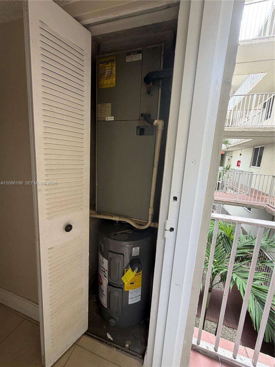 Samari Lake East | Unit #1327 Unit #1327 | Picture 5
