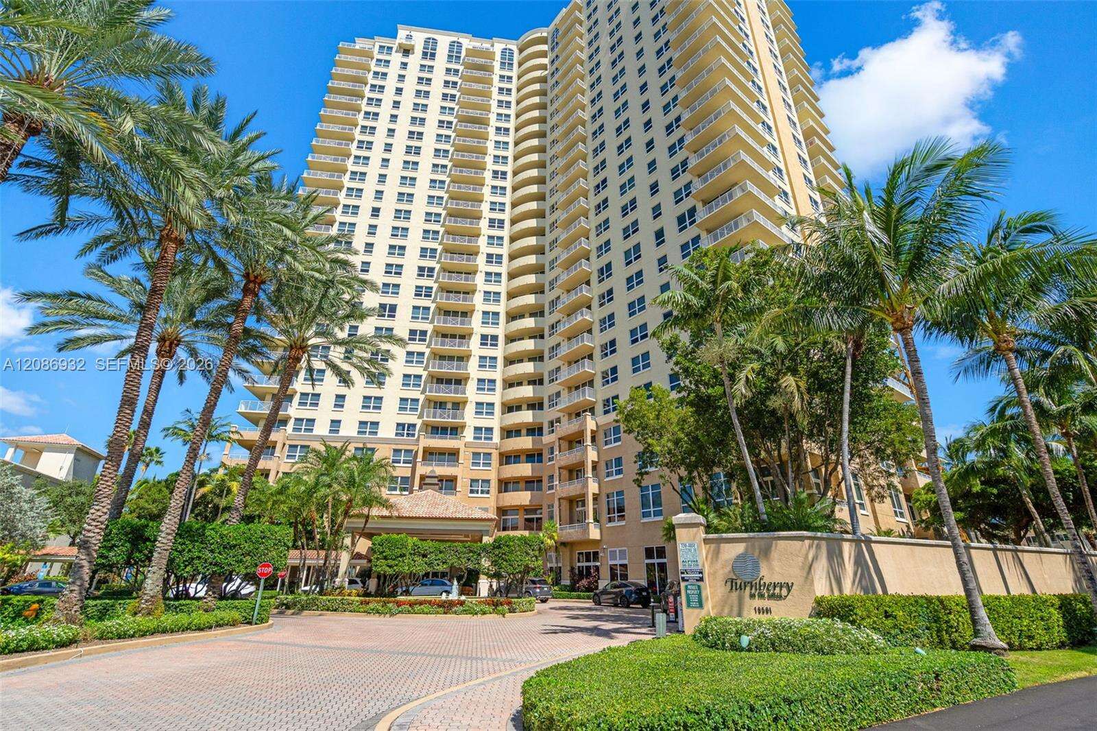 Turnberry On The Green | Unit #1508 Unit #1508 | Picture 2
