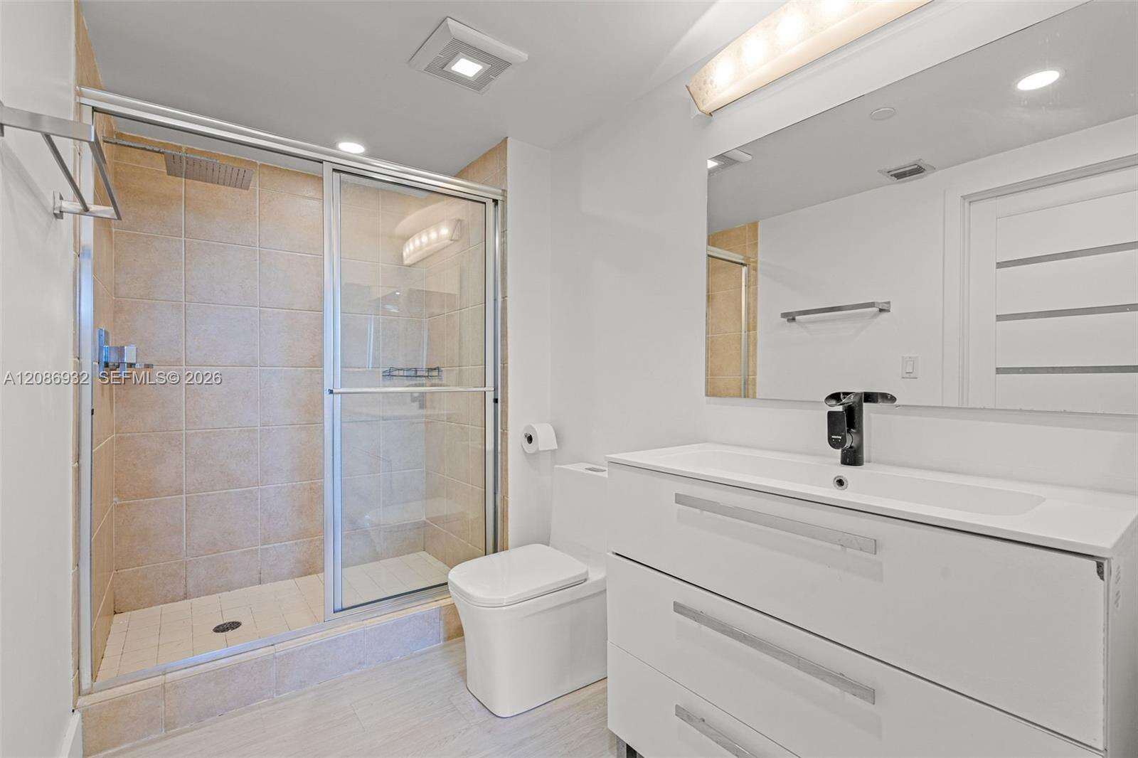 Turnberry On The Green | Unit #1508 Unit #1508 | Picture 29