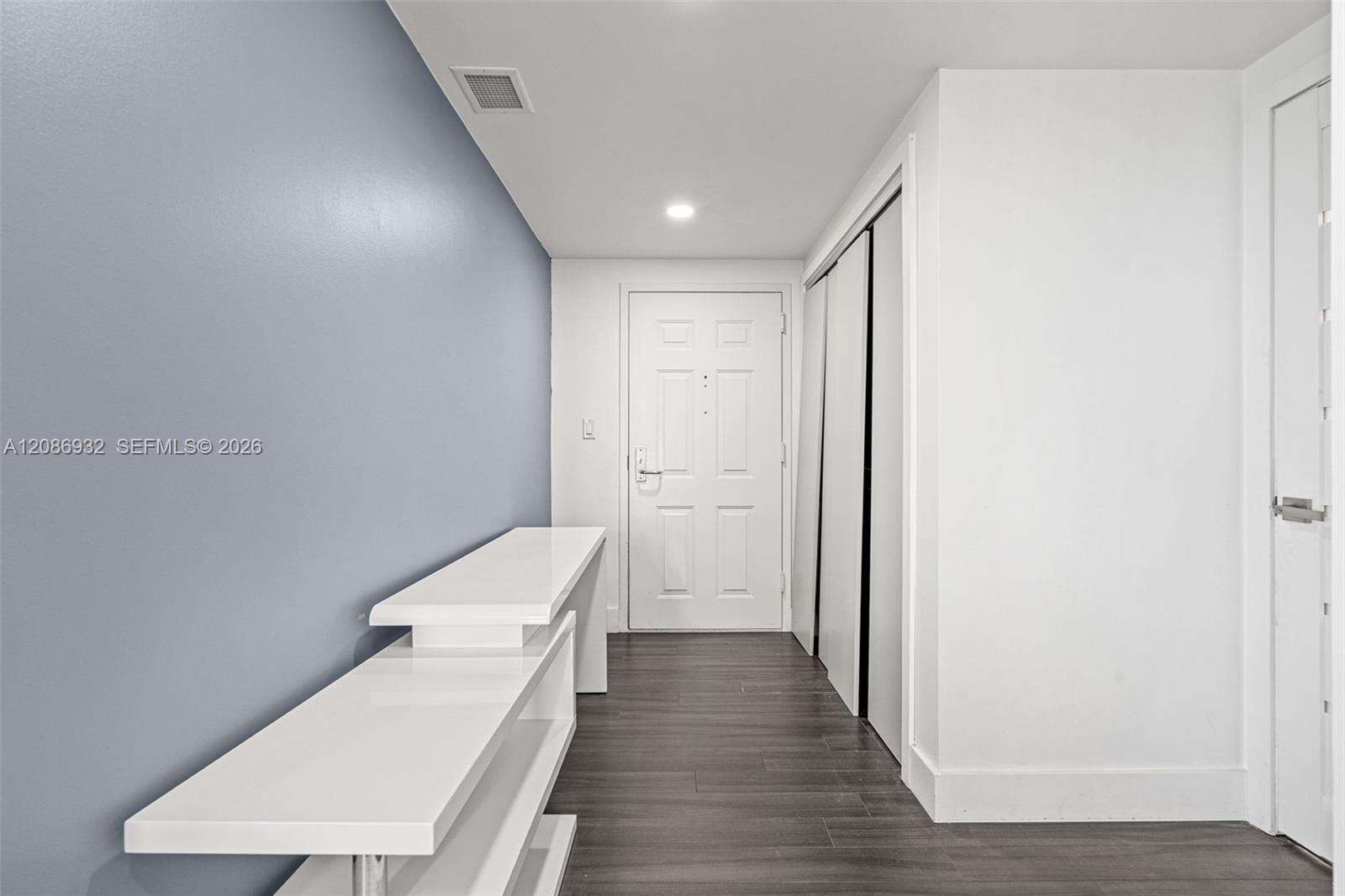 Turnberry On The Green | Unit #1508 Unit #1508 | Picture 7