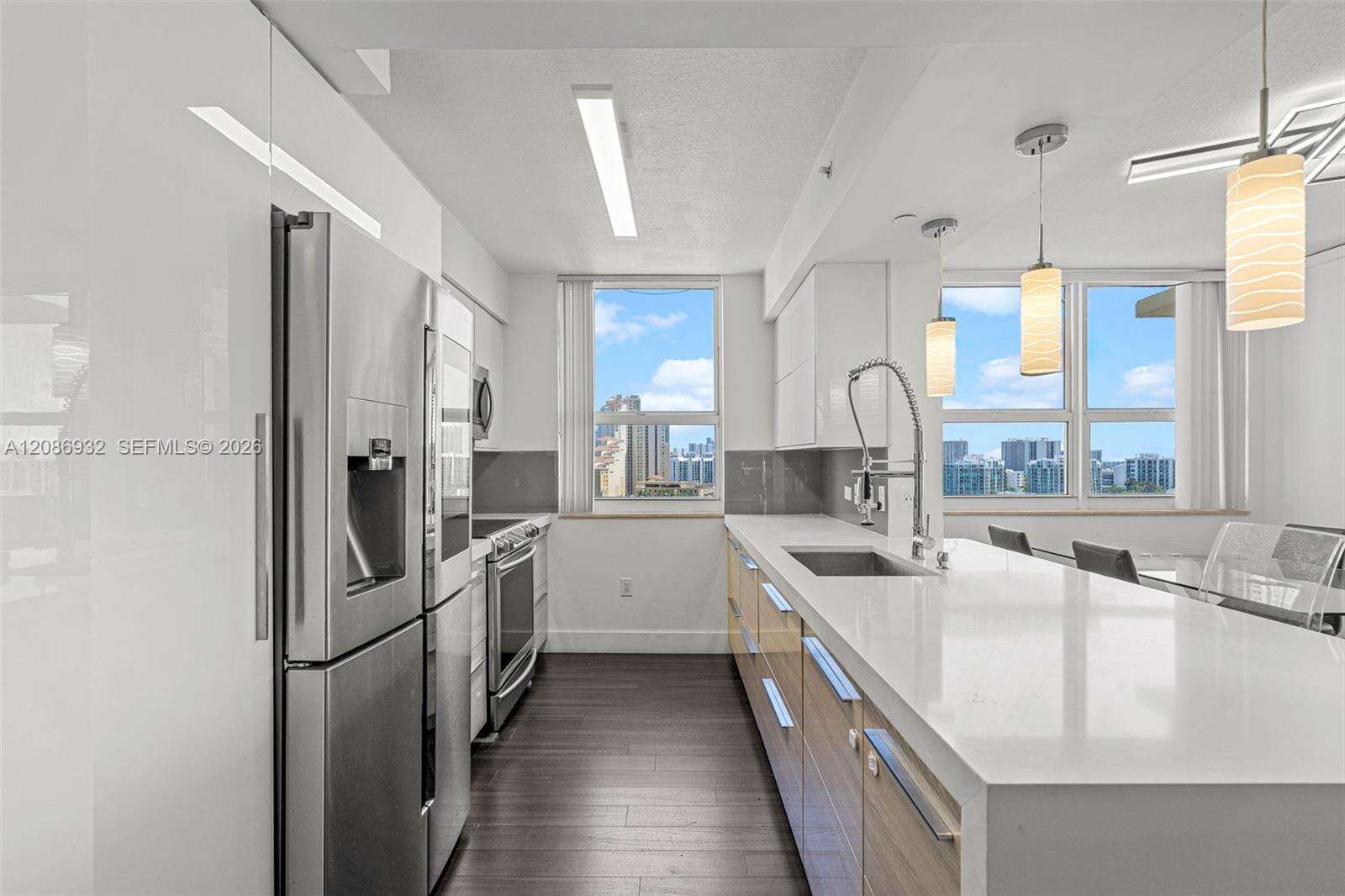 Turnberry On The Green | Unit #1508 Unit #1508 | Picture 10
