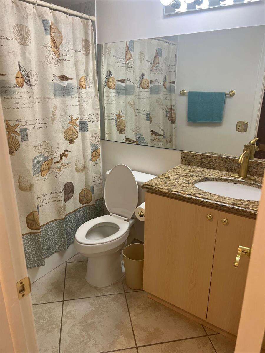 Hollybrook Golf And Tennis Club | Unit #302 Unit #302 | Picture 10