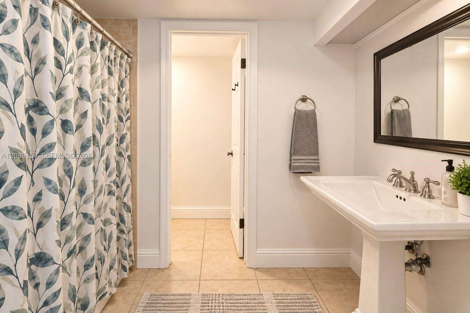 Miami Lakes Loch Andrews | N/A N/A | Picture 14