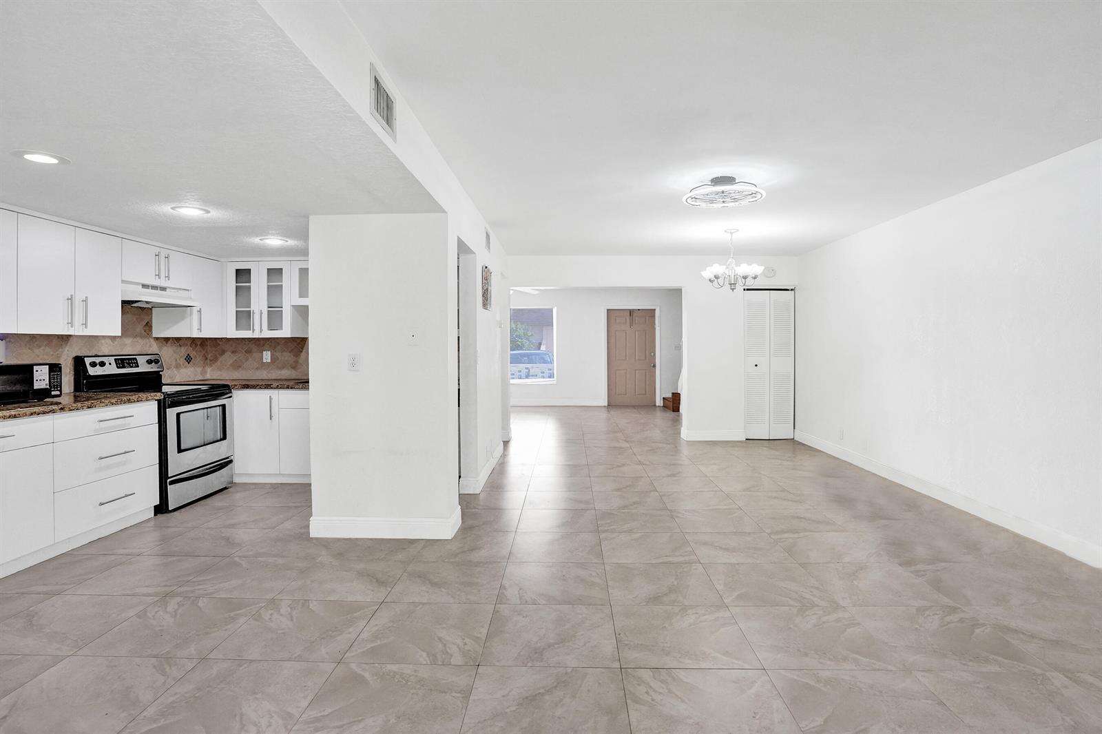 Oriole Golf Tennis Club Sec 3 78 22 B That Pt Of Par B | Unit #H Unit #H | Picture 2