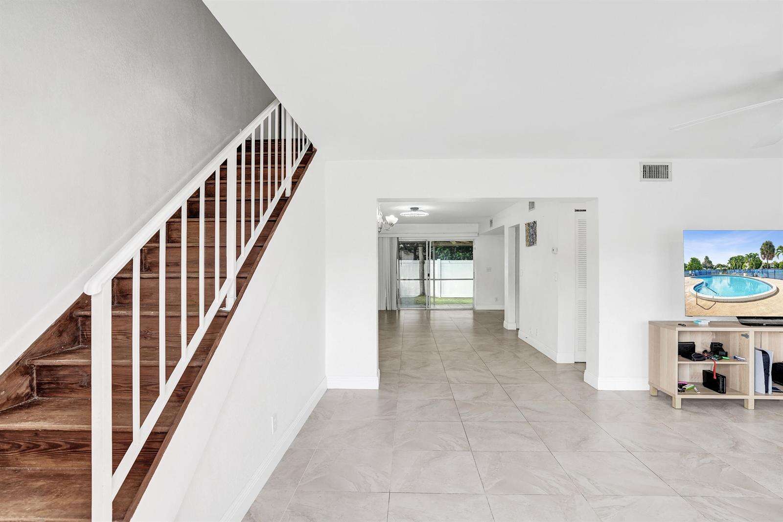 Oriole Golf Tennis Club Sec 3 78 22 B That Pt Of Par B | Unit #H Unit #H | Picture 11