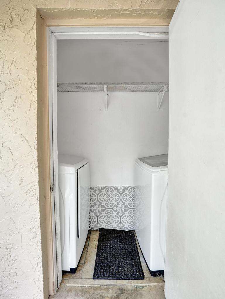 Oriole Golf Tennis Club Sec 3 78 22 B That Pt Of Par B | Unit #H Unit #H | Picture 21