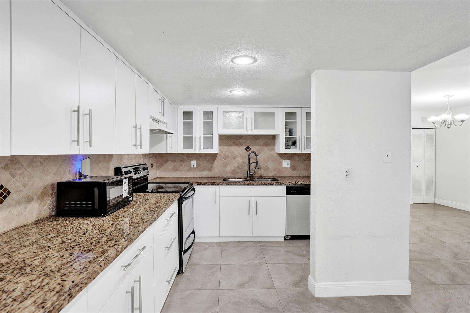 Oriole Golf Tennis Club Sec 3 78 22 B That Pt Of Par B | Unit #H Unit #H | Picture 7