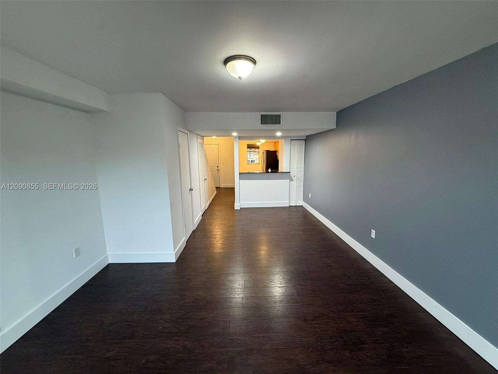 Laguna Club West Condo Bldg C | Unit #209 Unit #209 | Picture 5
