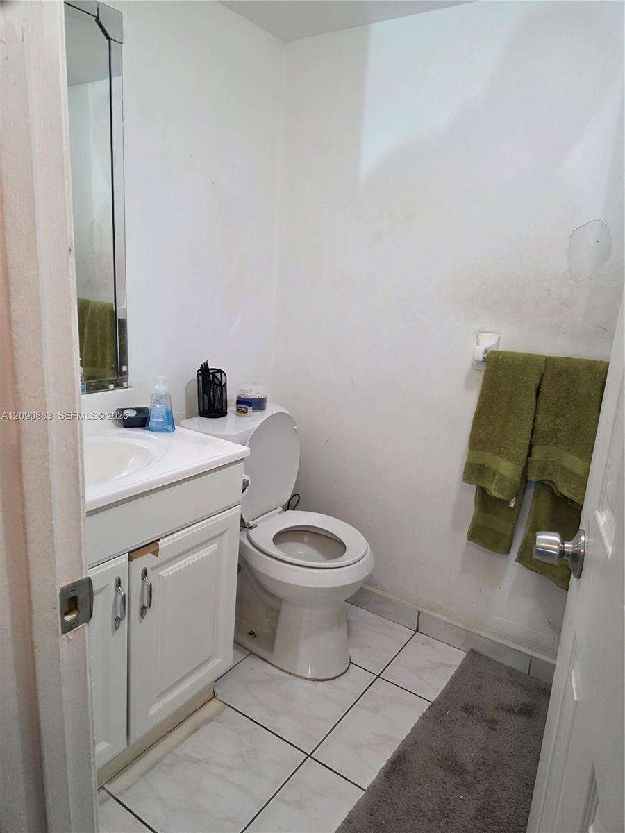 Hialeah | Unit #206 Unit #206 | Picture 12