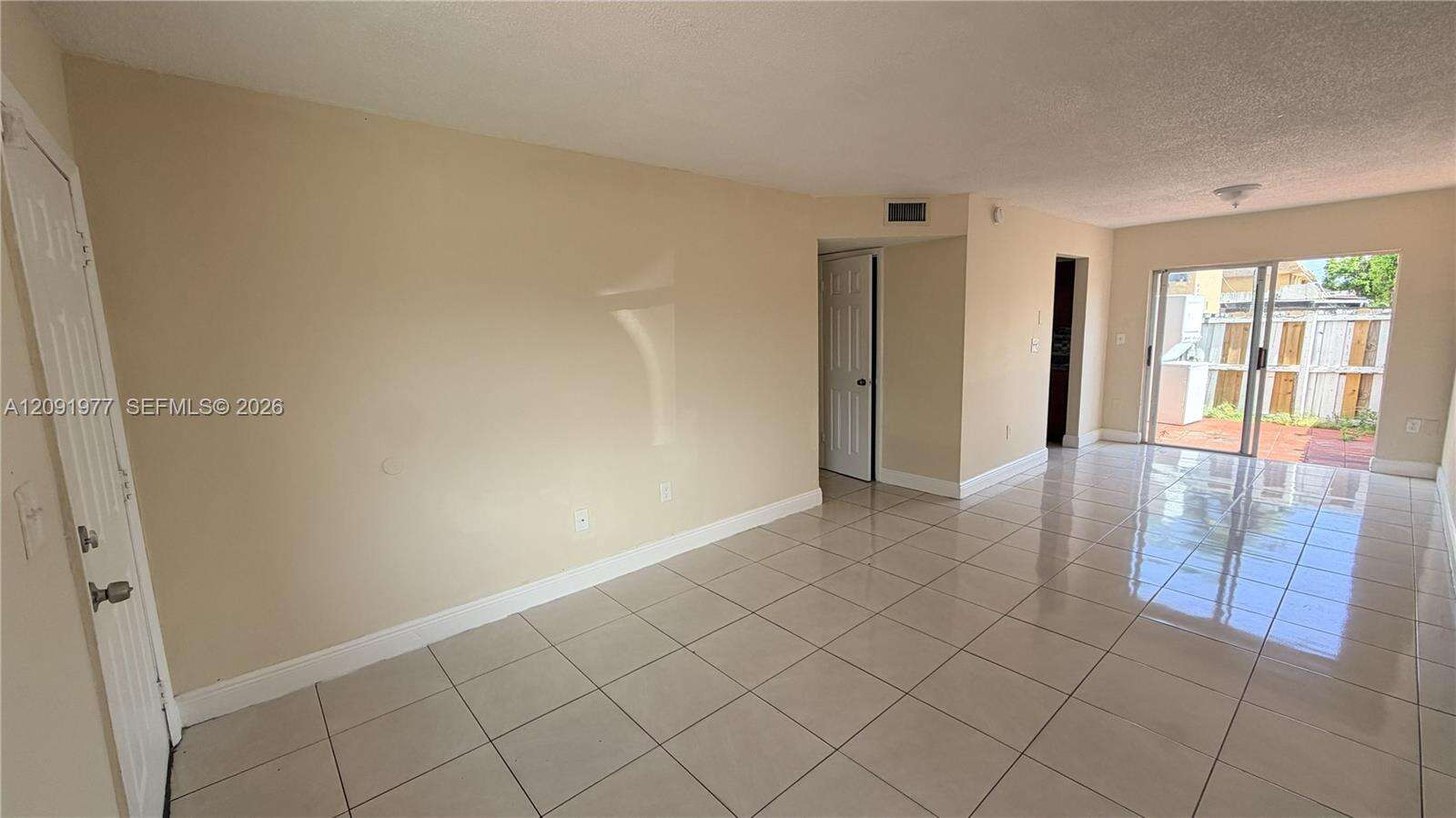 Las Villas Segovia | Unit #18 Unit #18 | Picture 2