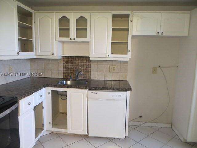 No 117 Palm Aire Country Club Apts | Unit #708 Unit #708 | Picture 13