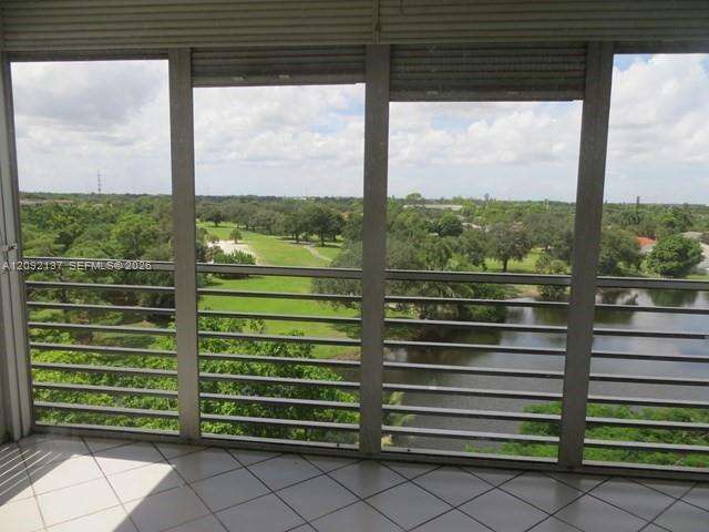 No 117 Palm Aire Country Club Apts | Unit #708 Unit #708 | Picture 4
