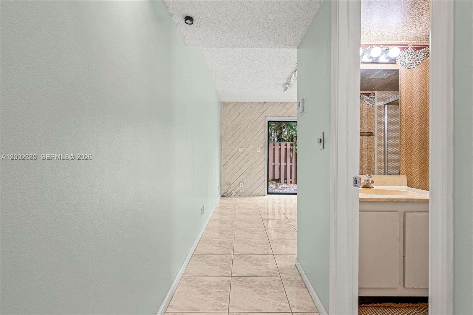 Tor Palm Townhouses | Unit #201 Unit #201 | Picture 31