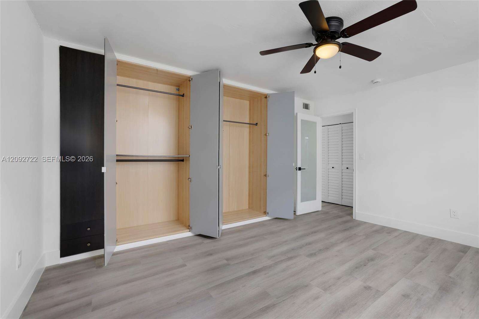Jefferson South Shore Condo Assn | Unit #304 Unit #304 | Picture 25