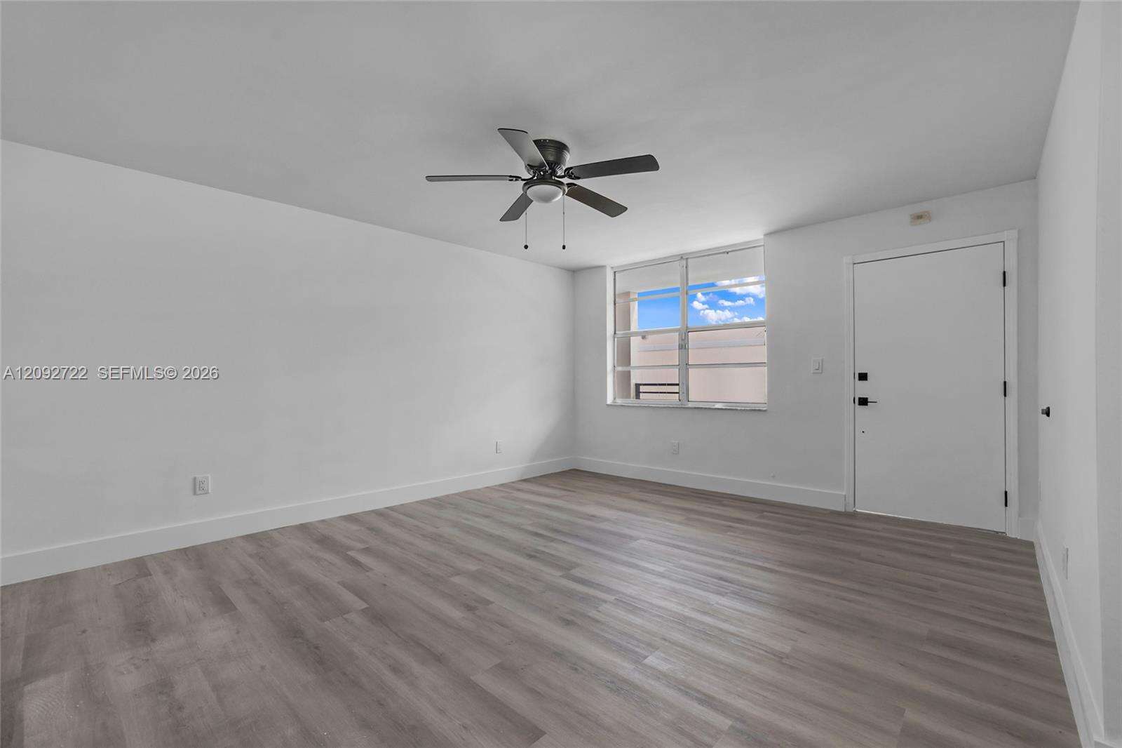 Jefferson South Shore Condo Assn | Unit #304 Unit #304 | Picture 5