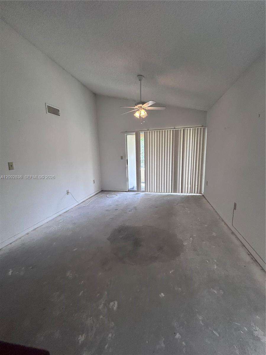 Lakeview Club | Unit #202 Unit #202 | Picture 7