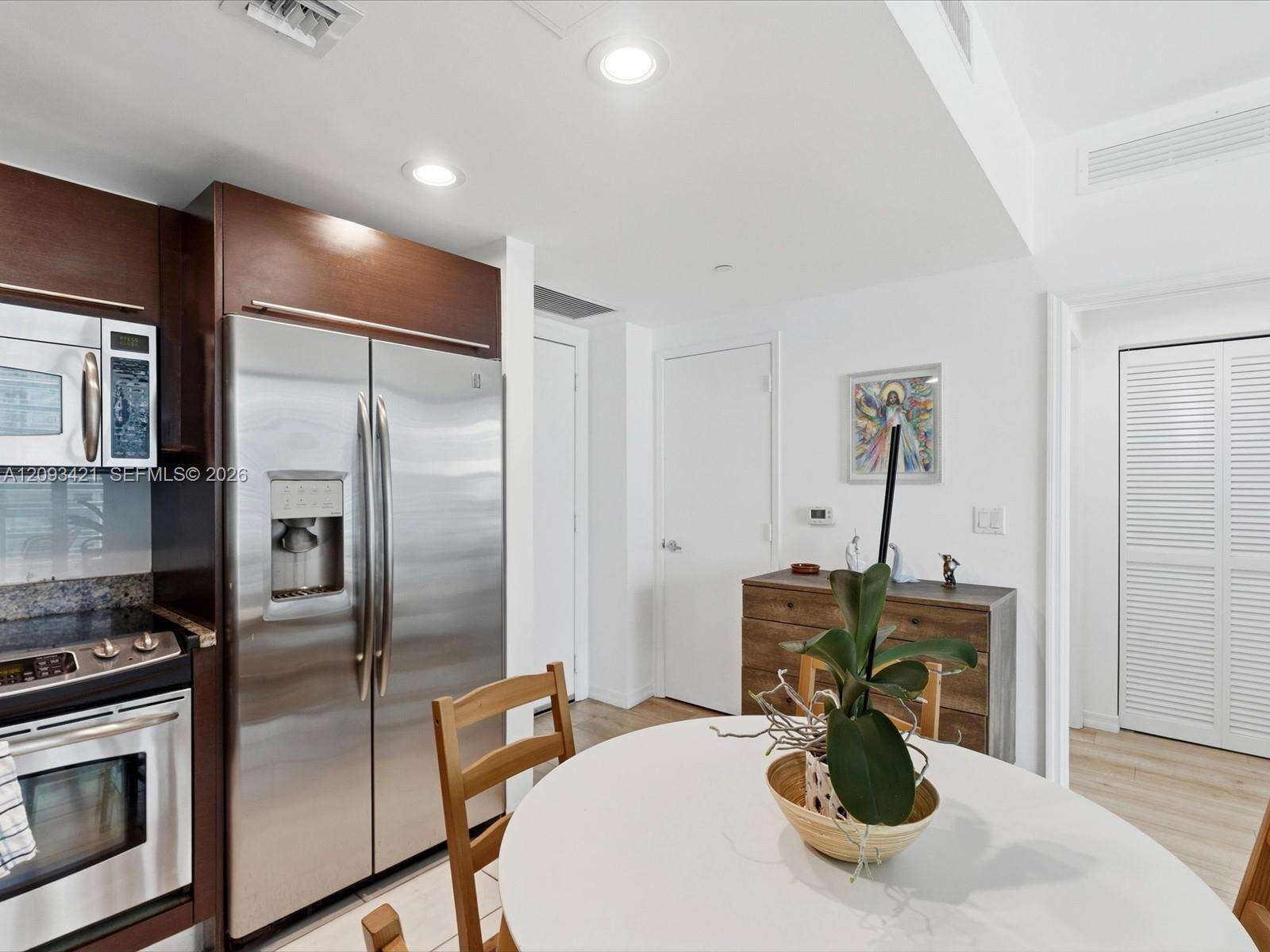 The Plaza 851 Brickell | Unit #1208 Unit #1208 | Picture 2