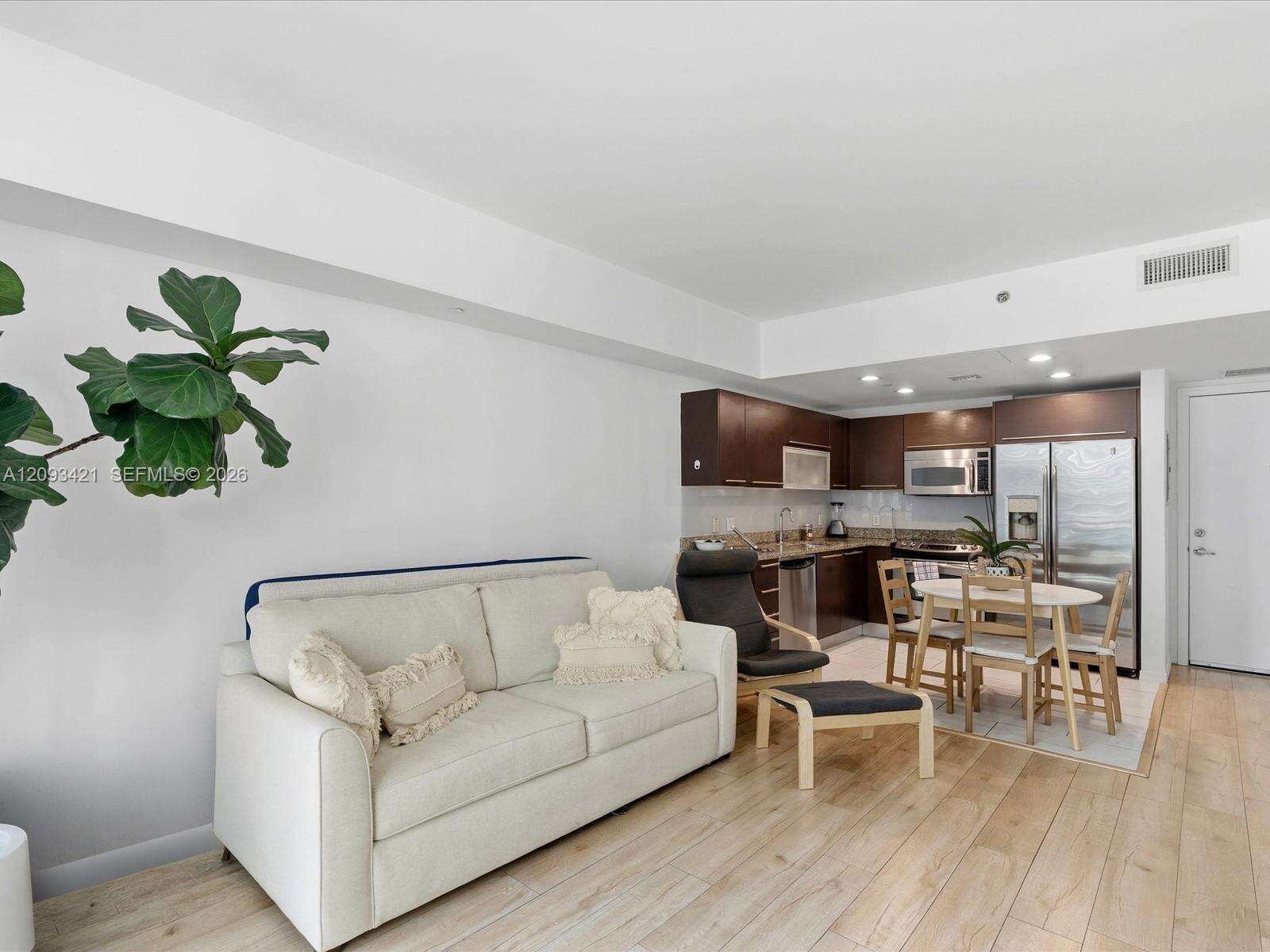 The Plaza 851 Brickell | Unit #1208 Unit #1208 | Picture 9