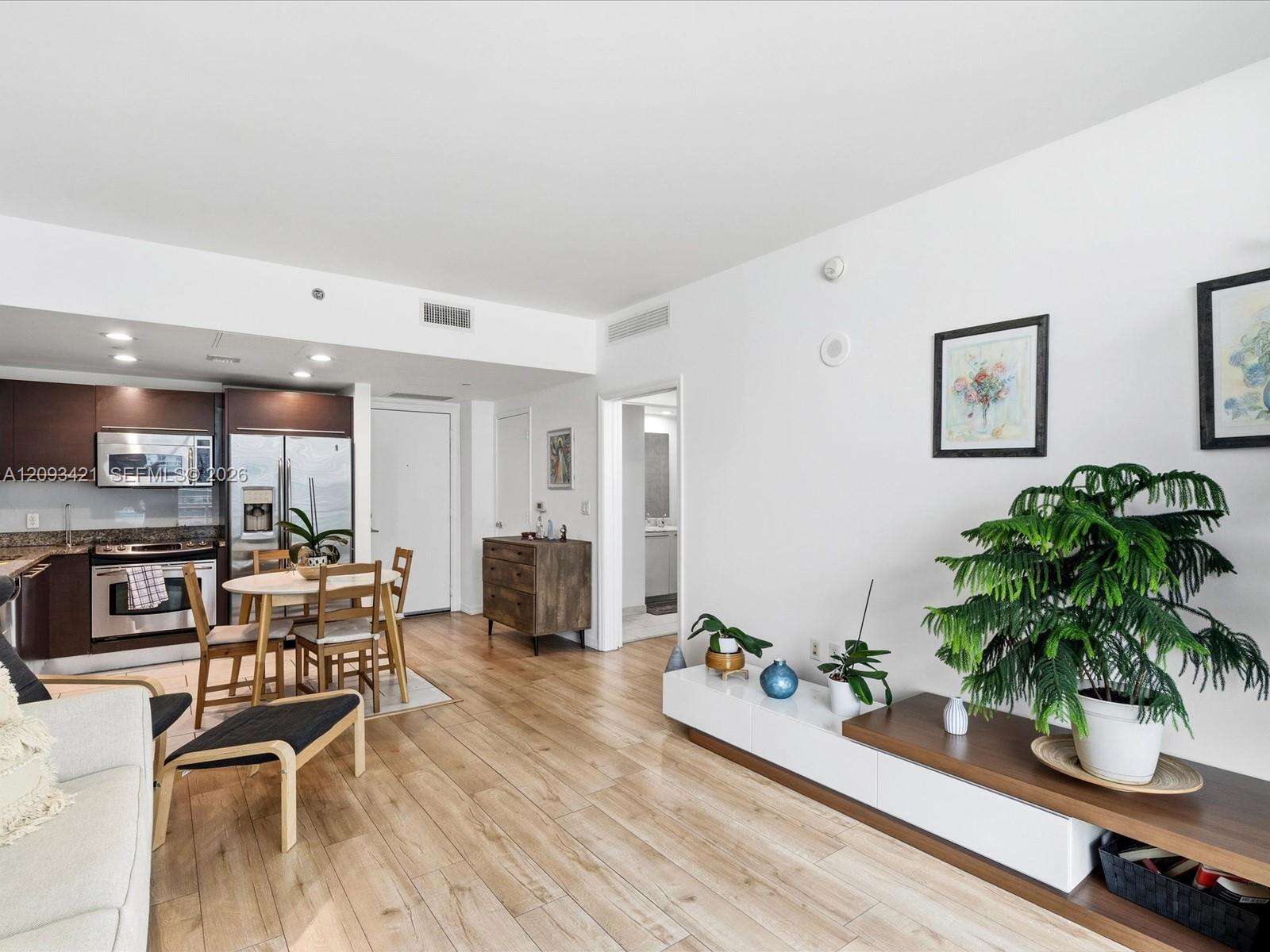 The Plaza 851 Brickell | Unit #1208 Unit #1208 | Picture 10
